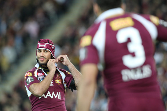 Maroons halfback Johnathan Thurston readies himself for action.