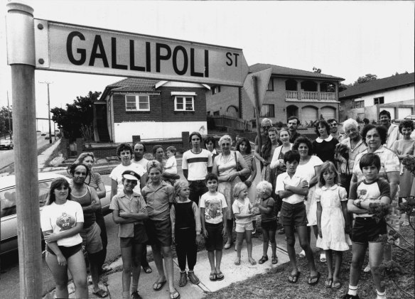 Residents of Gallipoli Street, South Hurstville on February 17, 1983.