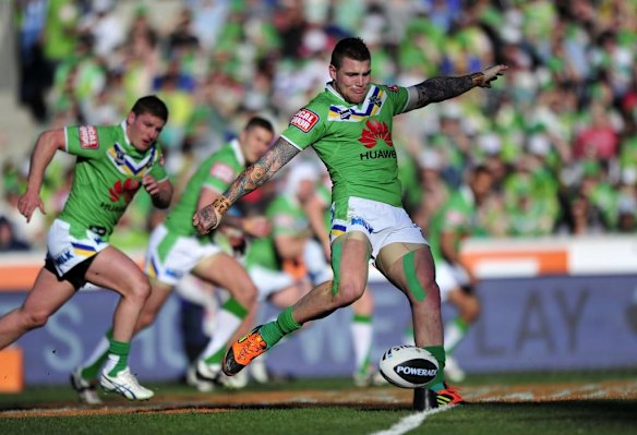 Josh Dugan kicks off.