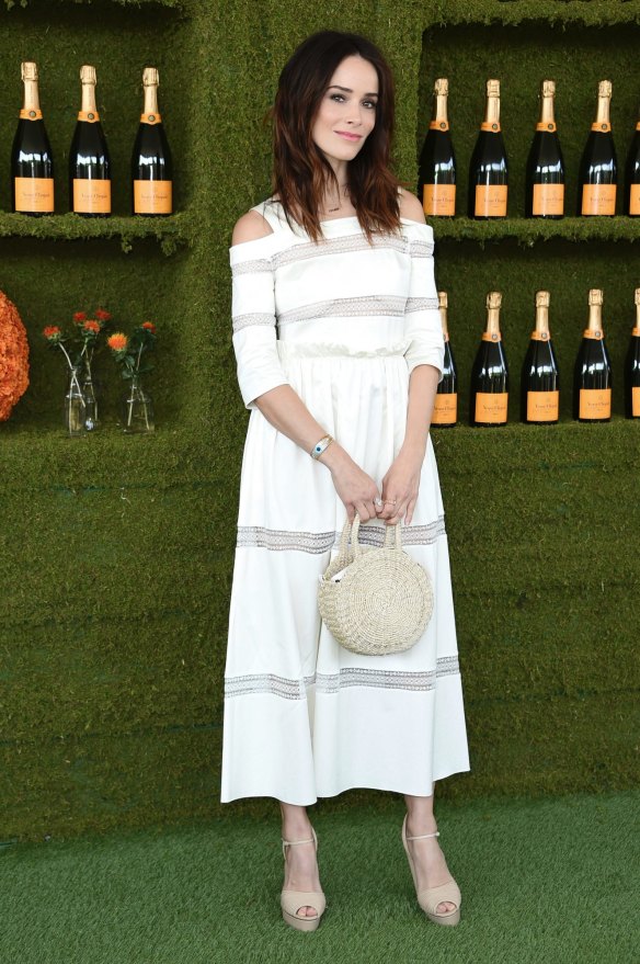 Actress Abigail Spencer has all the right moves for a summer event outfit.