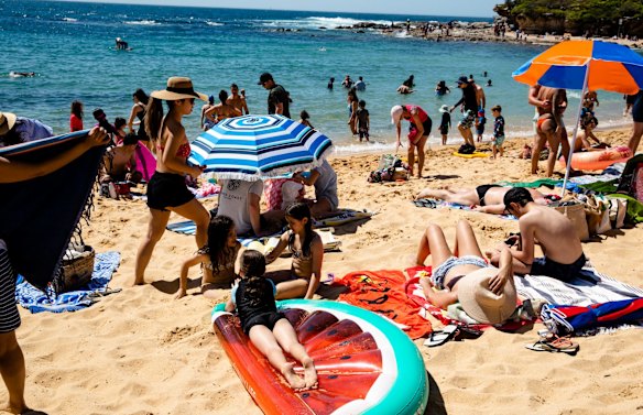 Little Bay Beach on the long weekend, locals commented that they only see it this busy on Christmas and New Years Day.