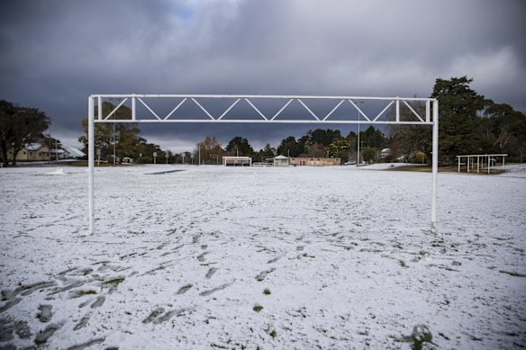 Snow covered grounds in Blackheath.