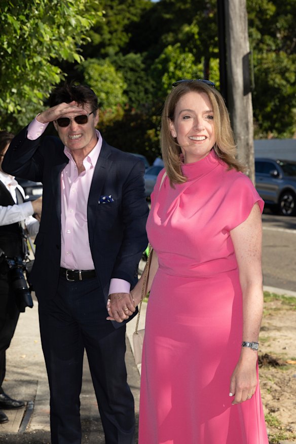 A líder liberal de Nova Gales do Sul, Kellie Sloane, e seu marido Adam Connolly. 