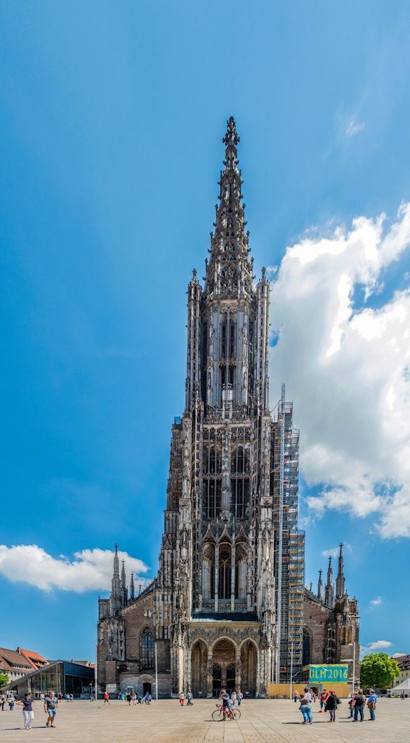 Ten amazing, giant buildings you've never heard of