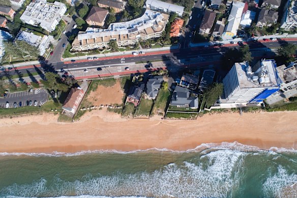 Areas around Collaroy and Narrabeen showing coastal erosion.