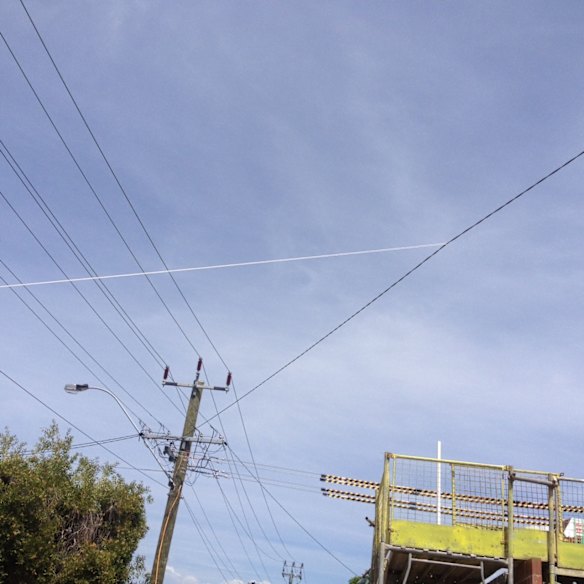Power line safety blunder