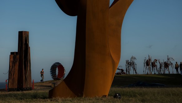 Sculpture by the sea which runs between Bondi to Bronte. 