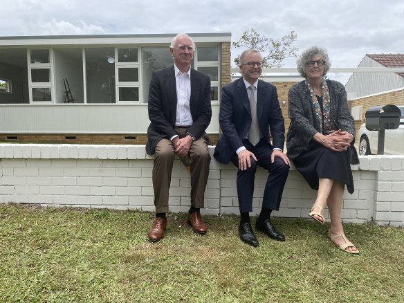 Nick Whitlam and sister Catherine Dovey, with Prime Minister Anthony Albanese at their former family home in Cabramatta.
