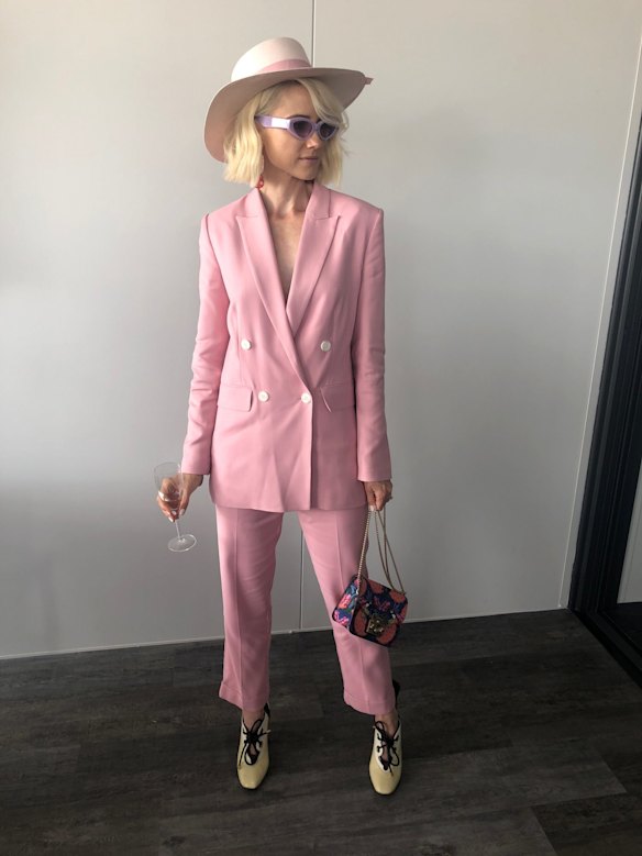 Beth Levis wears Veronika Maine set and Sarah Curtis hat in the Birdcage on Oaks Day 2018.