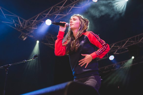 Amy Shark performs on Sunday