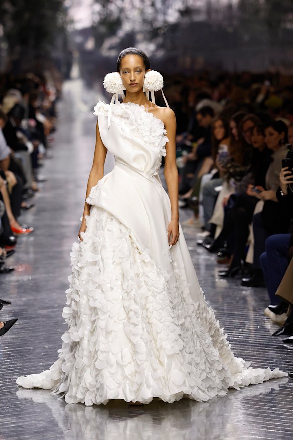 The bridal look from Dior spring/summer haute couture is similar in silhouette to gowns worn by Taylor Swift.