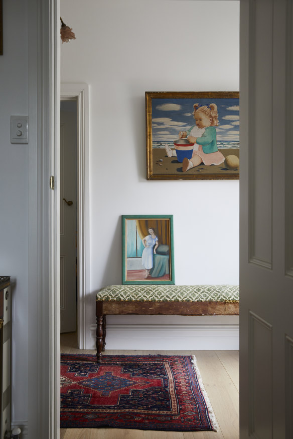 In the hallway hangs a painting by Miguel’s grandfather, artist Ruggero Michahelles, of Miguel’s mother as a child on the coast of Tuscany.