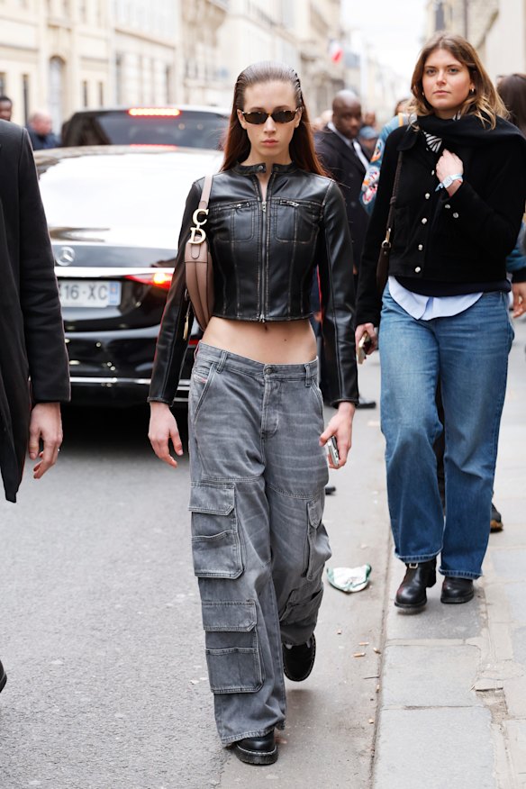 Domingo Rose Kidman-Urban chegando ao desfile de alta costura da Dior.