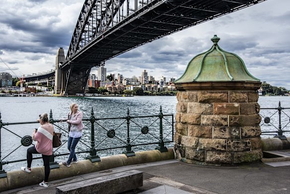 A mysterious building opposite Pier 1.