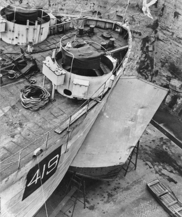 Tank landing ship HMS LST-419 in Cairncross Dock circa 1943, at the height of World War II.