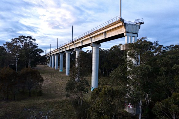 The incomplete Maldon to Dombarton rail bridge near Picton. Why Thomasson? It comes from the professional baseball player Gary Thomasson, signed by Japan’s Yomiuri Giants for a vast amount of money but who then spent his last two seasons in 1981-82 near to setting a league strikeout record before being benched.