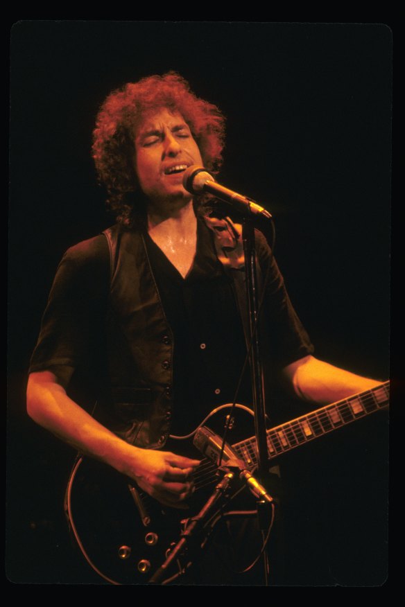 On stage in California in 1980. Turning 80 next week, Dylan’s still got that magic. 