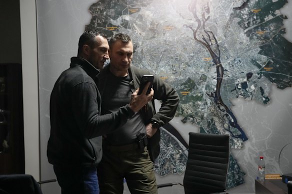 Kyiv's mayor Vitali Klitschko (right) and brother Wladimir Klitschko in City Hall.