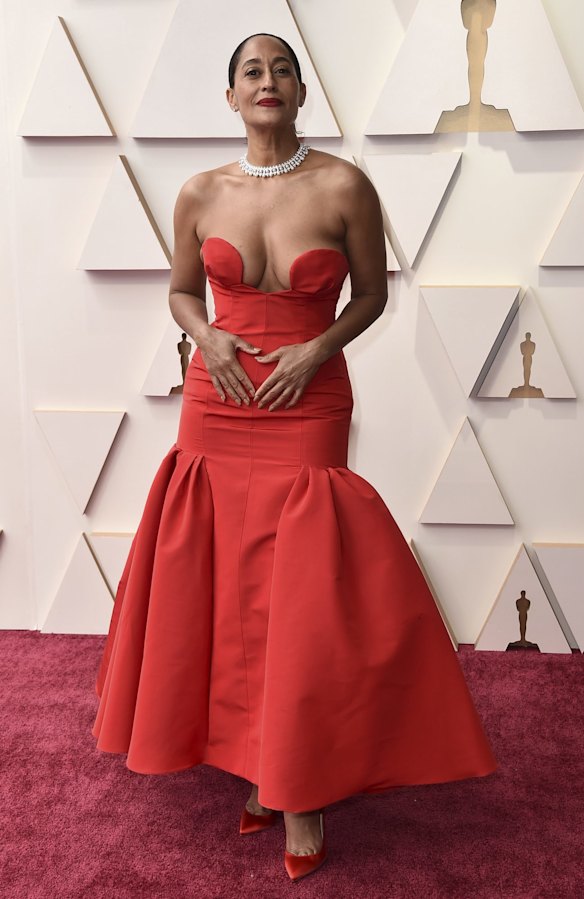 Tracee Ellis Ross wears Carolina Herrera FW22 RTW.