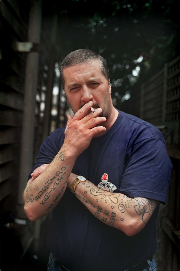 Mark 'Chopper' Read back in Melbourne after farming in Tasmania, in 2001.