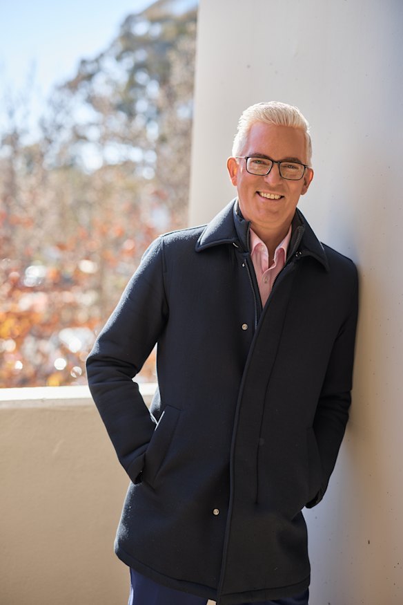 O jornalista David Speers diz que sua mãe o influenciou profissionalmente: “Ela me ensinou a importância do trabalho duro”.