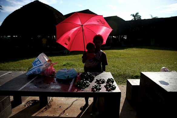 Daily life on Manus Island 2014