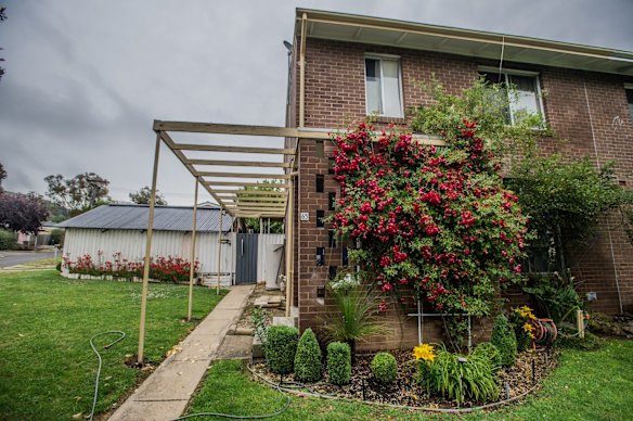 Tenders for the demolition of the Red Hill flats have been called for. 