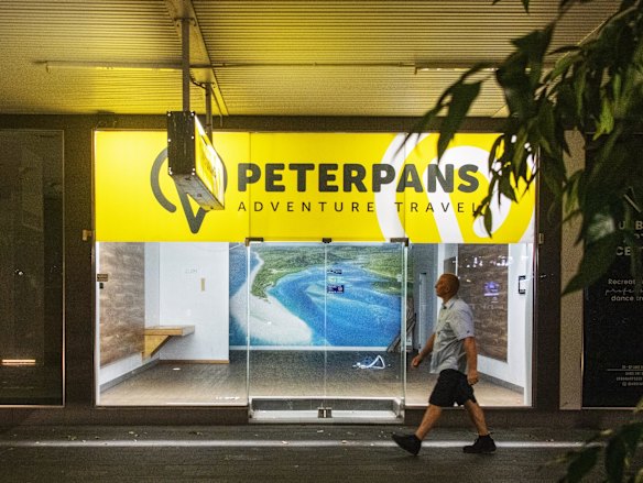 One of a massive number of empty shops and cleaned out tourist offices that have appeared in the Cairns CBD. 