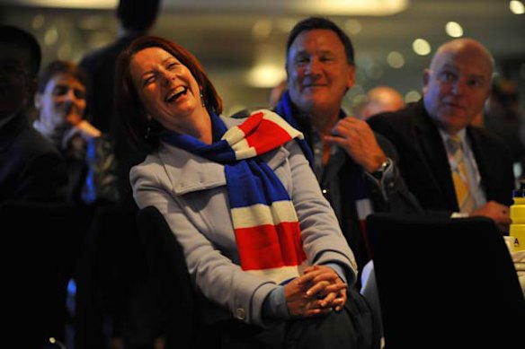 The Prime Minister has fun at the Bulldogs v North Melbourne game.
