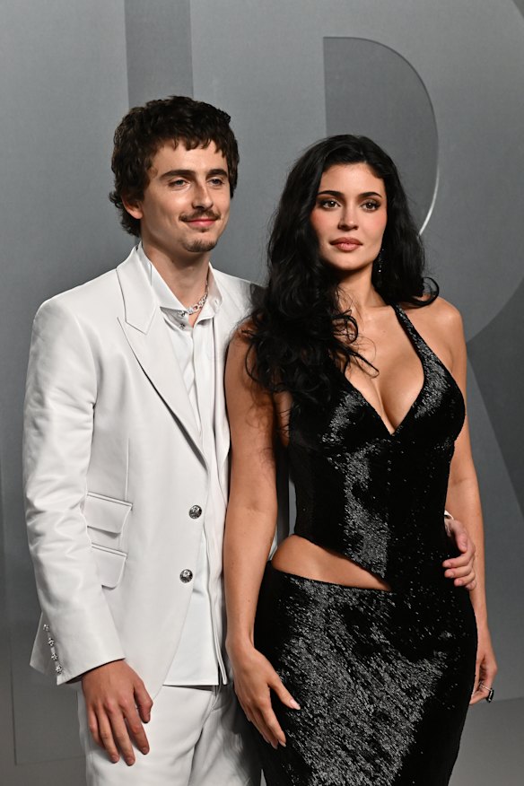 Timothée Chalamet and Kylie Jenner arrive at the Vanity Fair Oscar Party.
