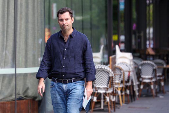 The majority owner of the Illawarra Hawks is Jared Novelly.