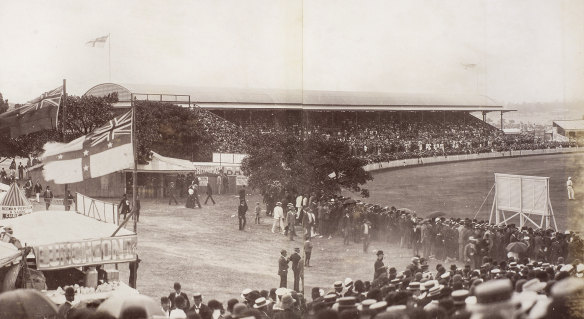 What was that ragged white flag with its blue cross, five stars and Union flag nearest the pole at the Randwick end? Long forgotten, the Australian Federation flag was proudly flourishing six years before the various British colonies formed the nation we know today.