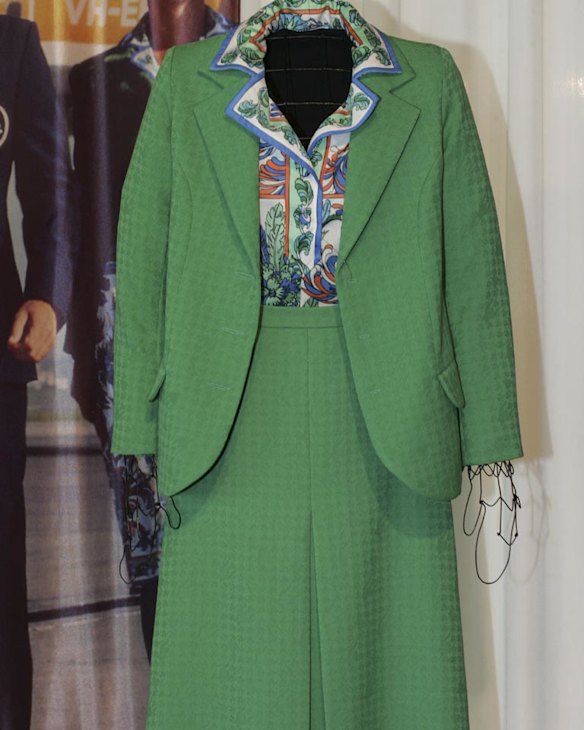 Qantas uniform 1974-85 designed by Emilio Pucci.