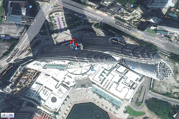 Petronas Towers in Kuala Lumpur appear as though they are melting on Apple Maps.