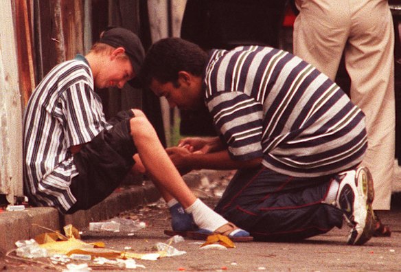 Heroin users on Everleigh Street, Redfern, January 28, 1999.