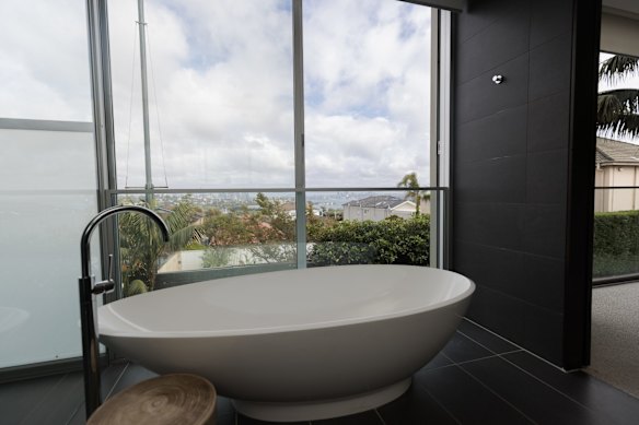 The ensuite bathroom.