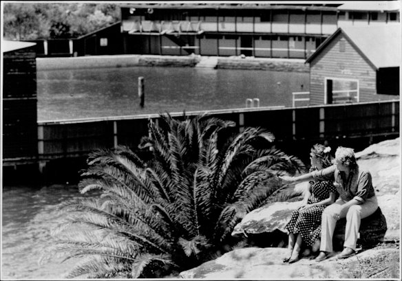 Dawn Fraser shows Shelley Taylor-Smith were she did most of her training as a youngster.