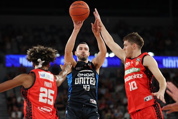 Melbourne United captain Chris Goulding will be one of the stars of the show when the new NBL season tips off.