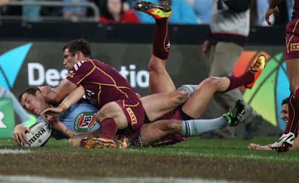 James McManus scores for NSW.