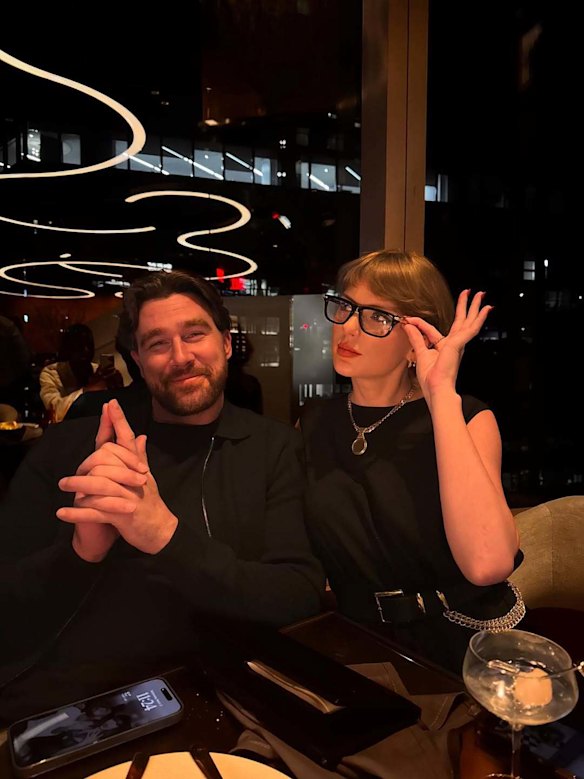Travis Kelce and Taylor Swift were recently pictured on an evening out with Kelce’s phone (bottom left) featuring a photo of the couple as his lock screen image.