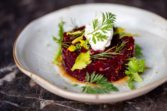 Smoked beetroot tartare. 