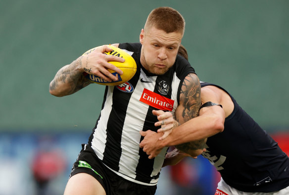 Jordan De Goey in action for Collingwood this year.