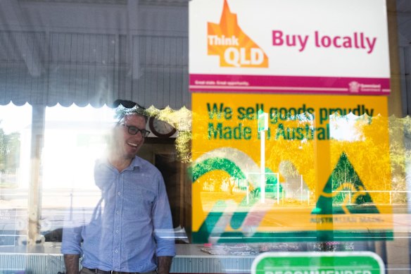 Minister for Agriculture and Water Resources David Littleproud visits the Tambo Teddies store in Tambo, Queensland.