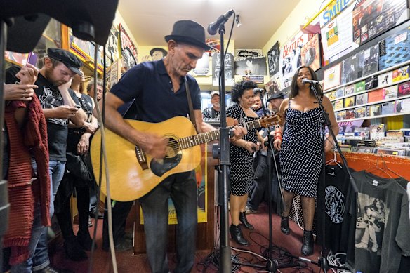 Paul Kelly performs with Vika and Linda at Greville Records as part of World Record Day celebrations on April 18, 2015 in Melbourne, Australia.
