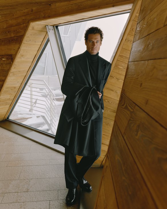 MJ Bale’s Hawea pieces use wool from leading regenerative farm, Lake Hawea Station, in New Zealand.