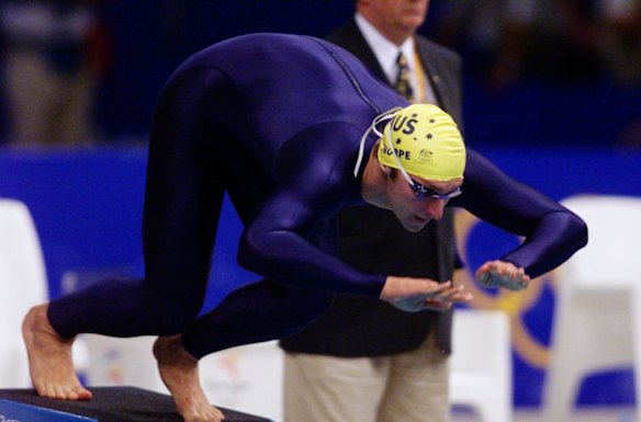 Ian Thorpe swimming his semi final of the men's 200m freestyle.
