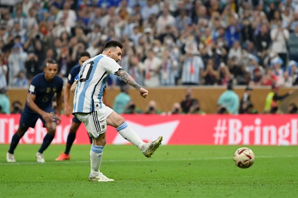 Lionel Messi converts a penalty after Angel Di Maria is fouled in the box.