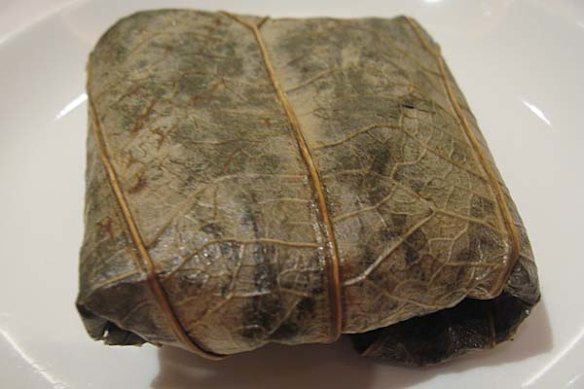 Lotus leaf rice - lo mai gai.