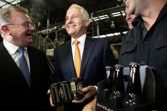 Prime Minister Malcolm Turnbull visited the Mornington Peninsula Brewery leaving with a six-pack of travellers