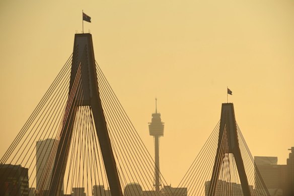 Smoke haze over Sydney CBD.